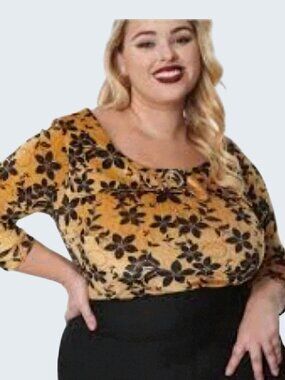 New! Unique Vintage Wm's Pointsetta Holiday Top Gold and Black Velvet Sz 1X